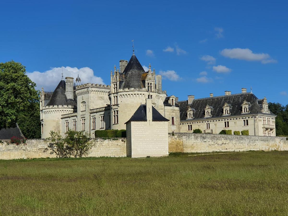 Le Gite Du Puits Aubert Breze Exteriér fotografie
